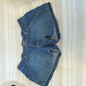 LOW WAISTED BLUE DENIM OLD NAVY BRAND BLUE JEAN SHORTS SIZE 2
